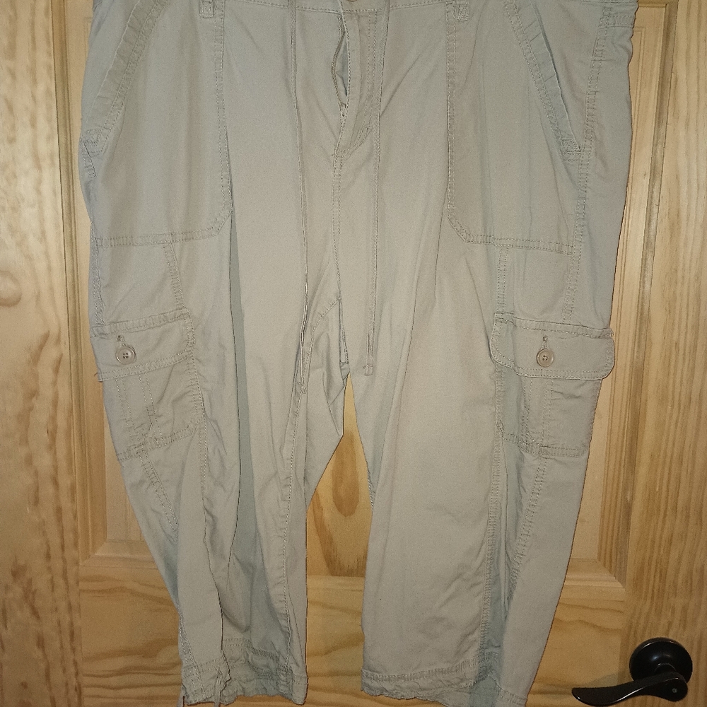St. John's Bay Women's Cargo Shorts - Light Gray
